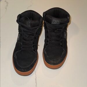DC Skate Company Black Sneakers Size 5.5
